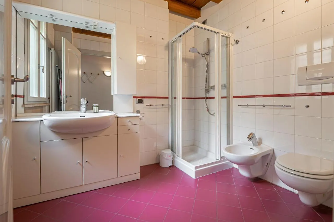 Apartamento Cozy Flat With Big Balcony Few Steps From Arena Verona 0*,